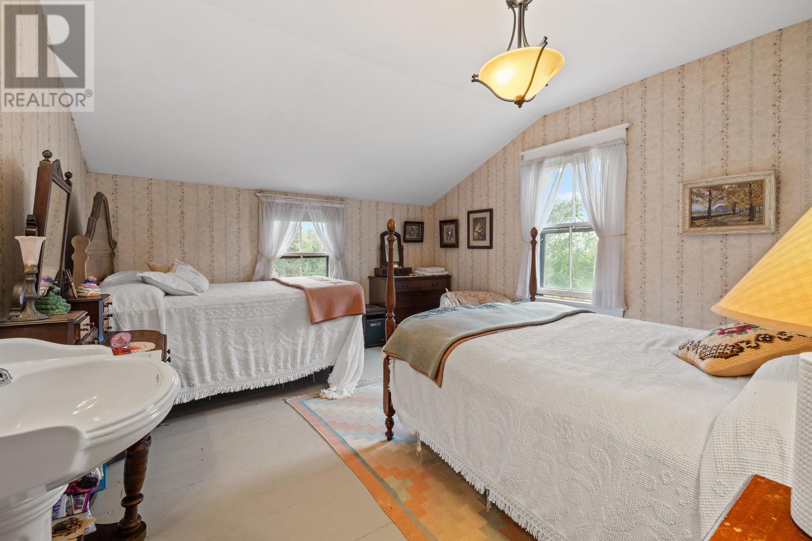 9 East Royalty Road, Georgetown, Prince Edward Island  C0A 1L0 - Photo 42 - 202418386