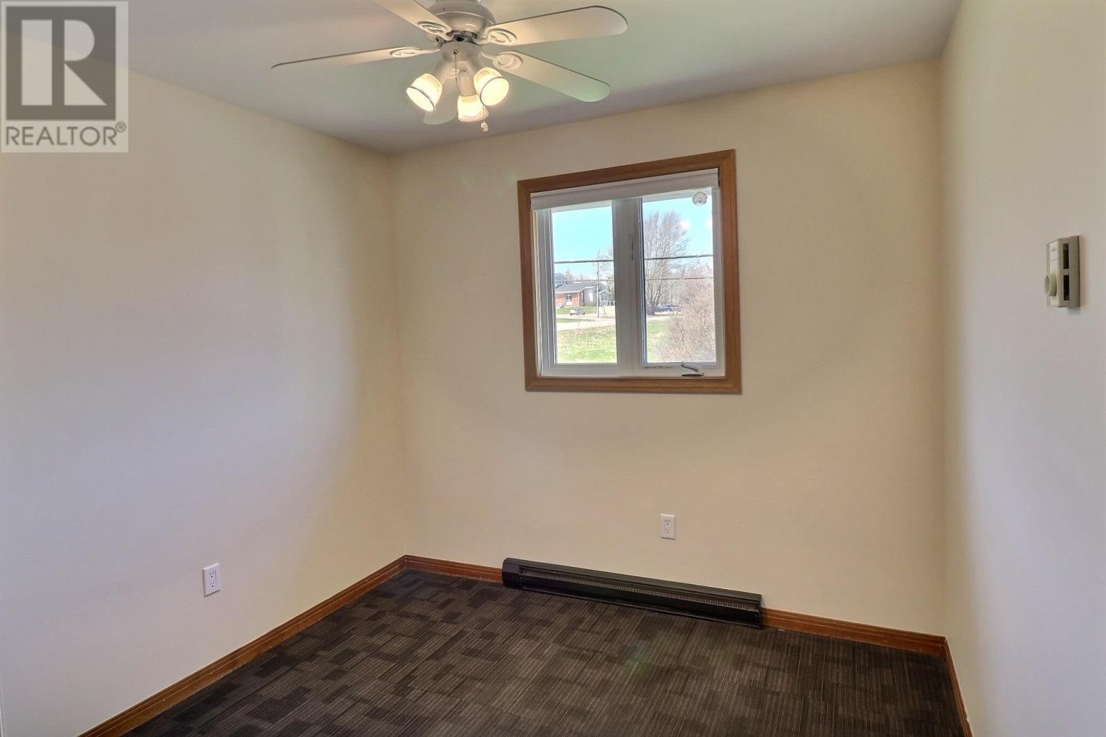 34 Mackay Drive, Charlottetown, Prince Edward Island  C1A 5W3 - Photo 11 - 202511006