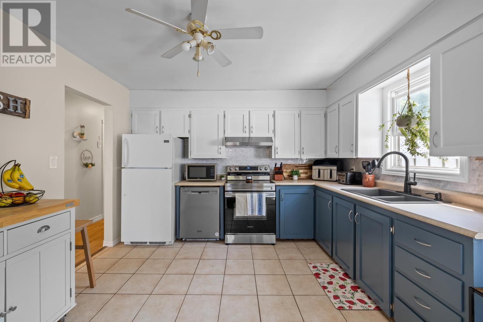 28 Macintosh Drive, Stratford, Prince Edward Island  C1B 1K5 - Photo 14 - 202514026